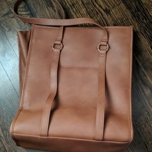 Universal threads purse